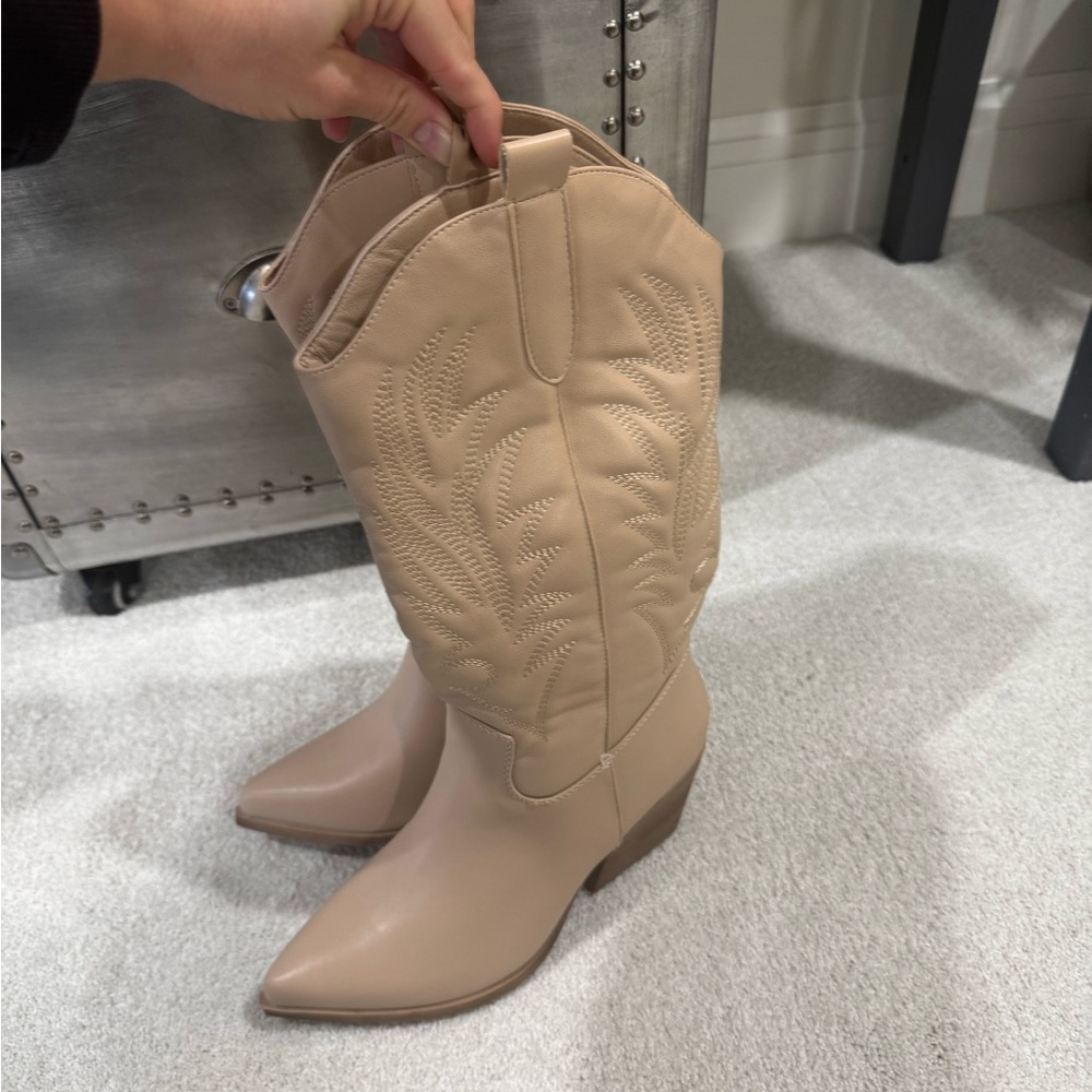 Women's Tan Cowboy Boots